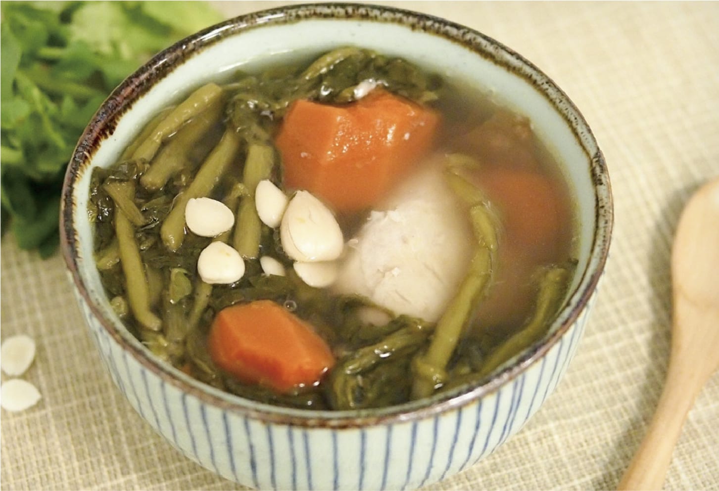 GIFT IDEA 每日一湯 西洋菜紅蘿蔔豬骨湯