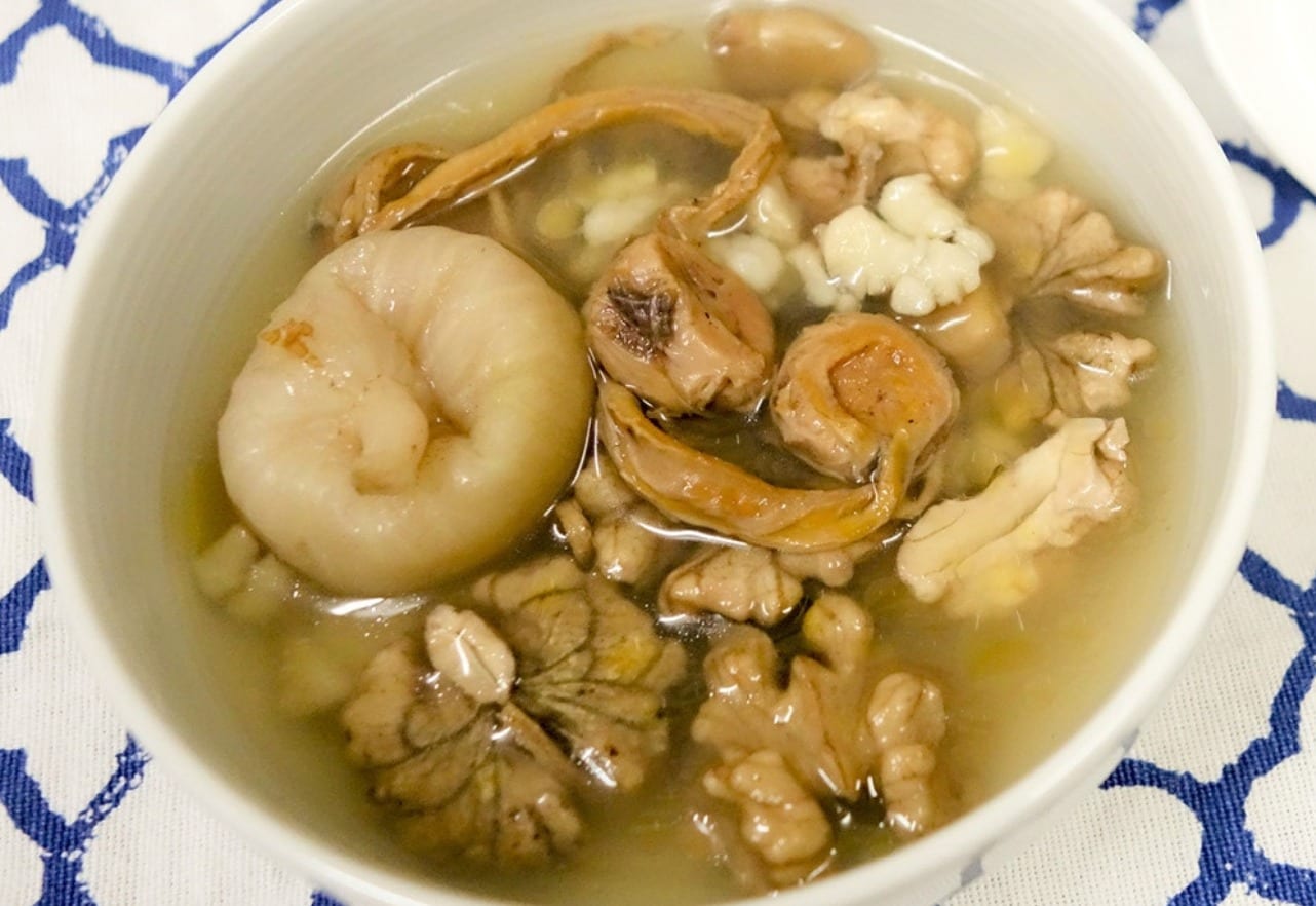 【每日一湯】煲湯教學 – [日月魚淮山合桃湯]