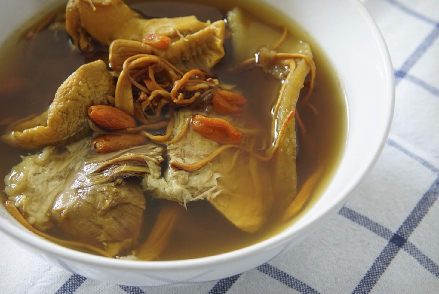 【每日一湯】煲湯教學 – [蟲草花螺頭豬𦟌湯]