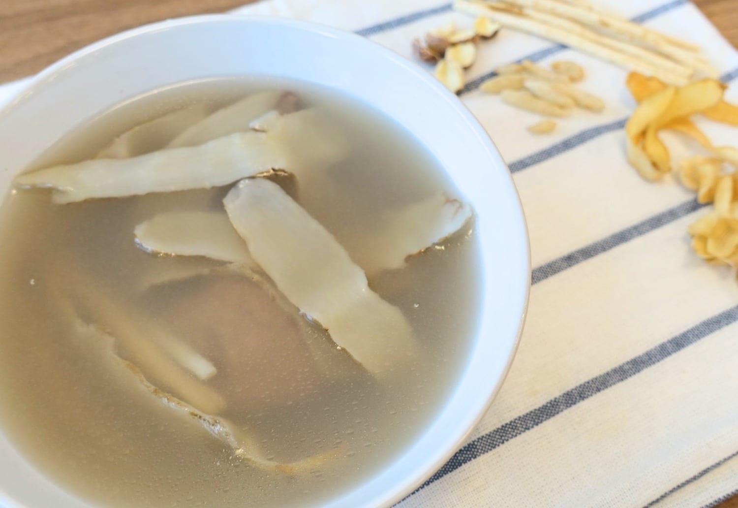 【每日一湯】煲湯教學 – [沙參麥冬蓮子百合湯]