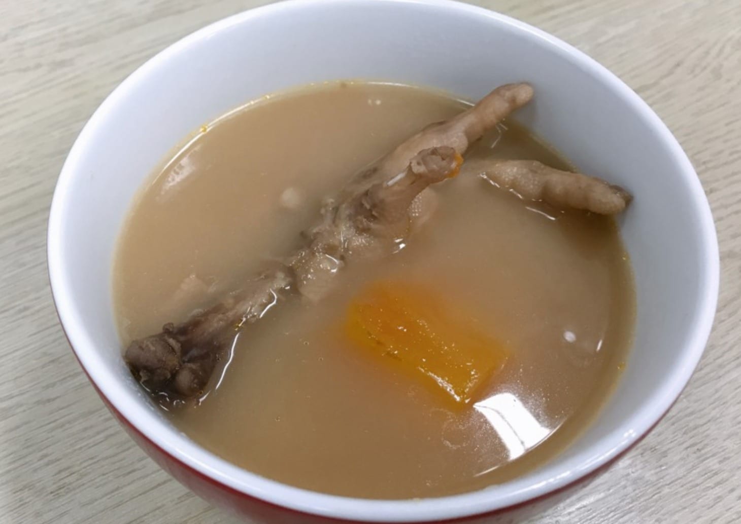 【每日一湯】煲湯教學 – [木瓜花生眉豆雞腳湯]