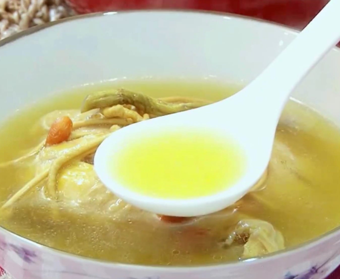 【每日一湯】煲湯教學 – [蟲草花石斛燉雞湯]