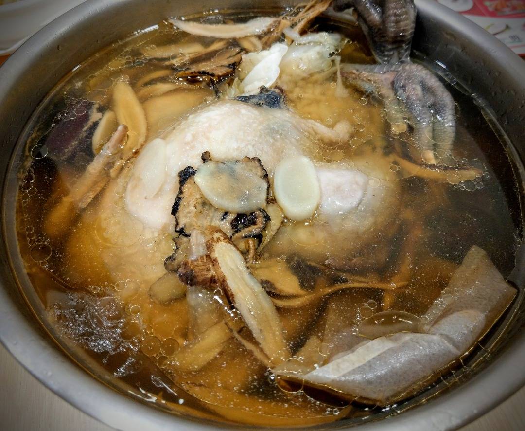 【每日一湯】煲湯教學 – [人蔘糯米雞湯]