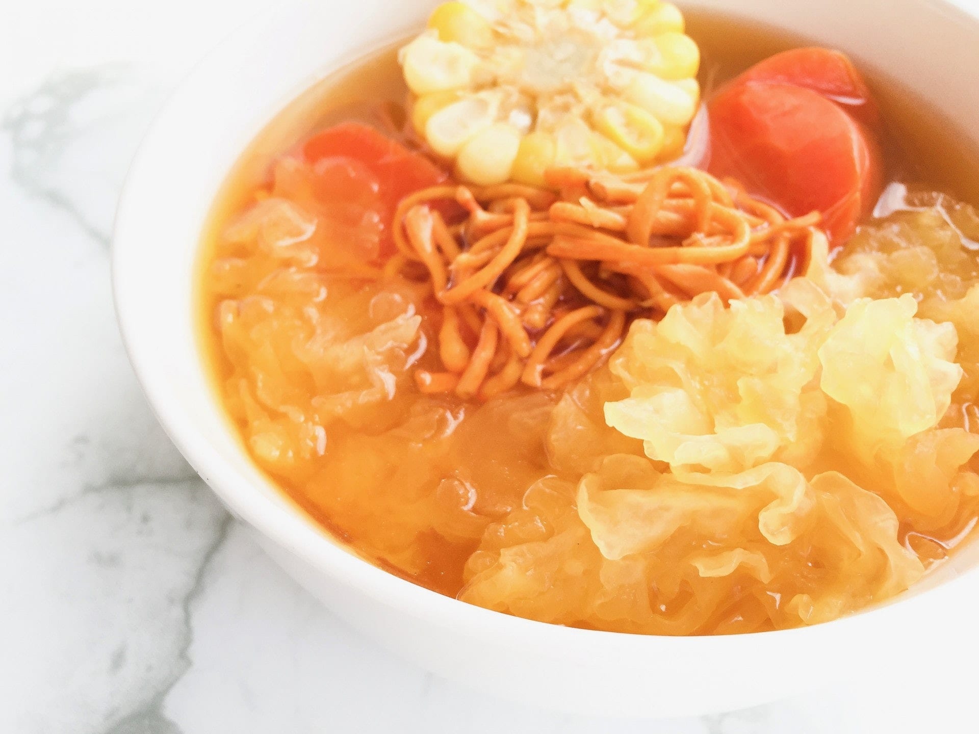 【每日一湯】煲湯教學 – [雪耳粟米紅蘿蔔湯]