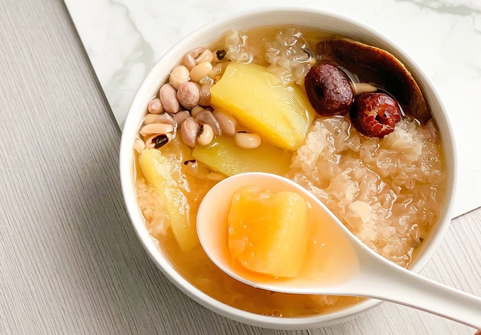 【每日一湯】春天湯水 – [花生眉豆木瓜雪耳湯]