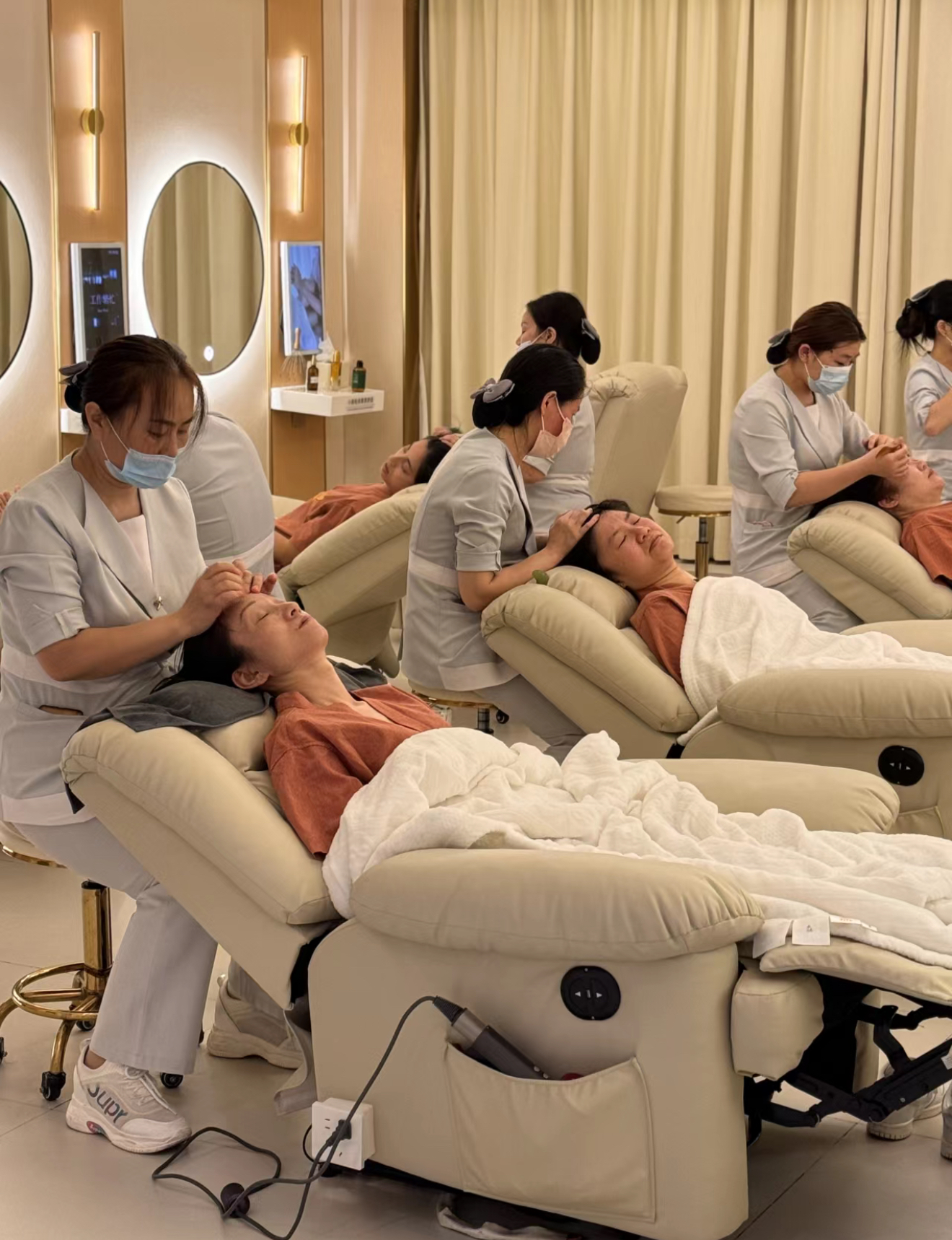 沐沐青絲頭療養髮（兆鑫店）- 羅湖按摩